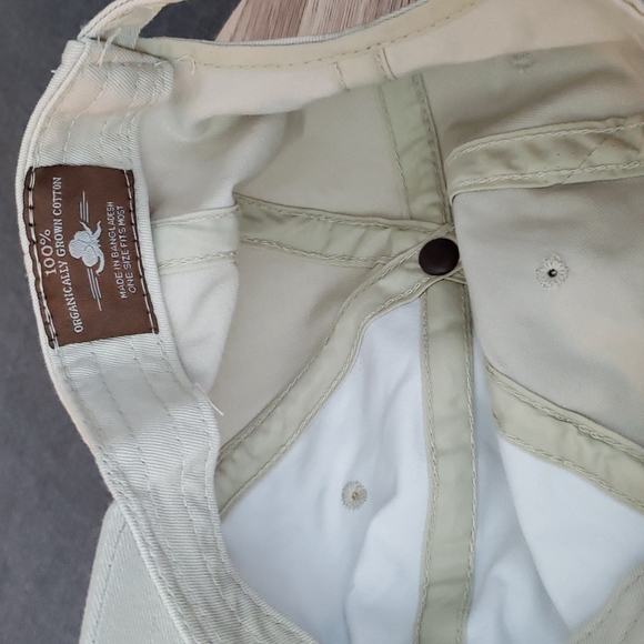 Hat - Picture 3 of 4